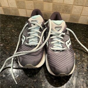 Saucony Women's Wide Triumph Black and White Athletic Shoes